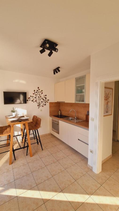 Apartmani Palma Новалья Экстерьер фото