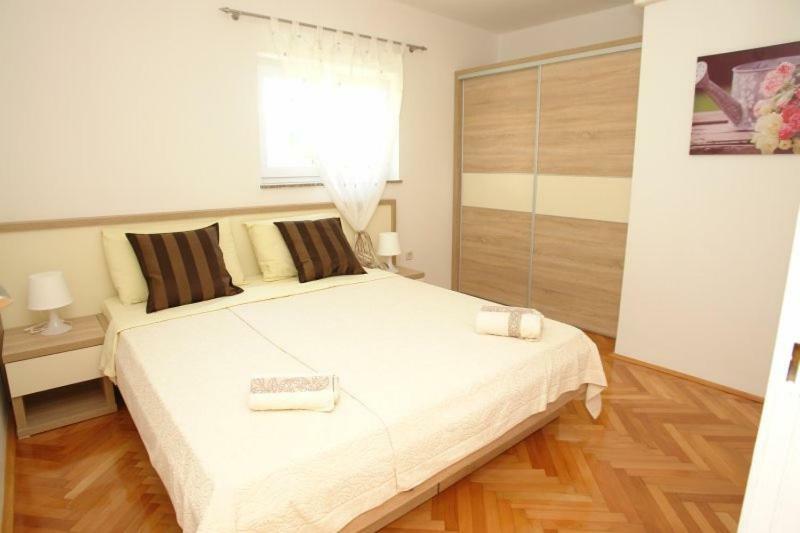 Apartmani Palma Новалья Экстерьер фото